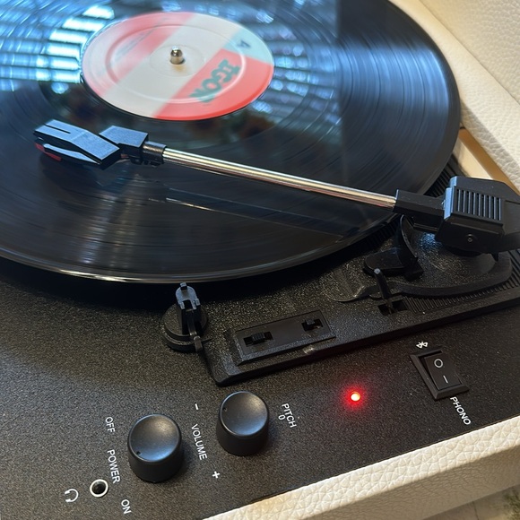 Crosley Record Player- Cream Color w/ Rose Golden Accents- From Urban Outfitters - Picture 8 of 8